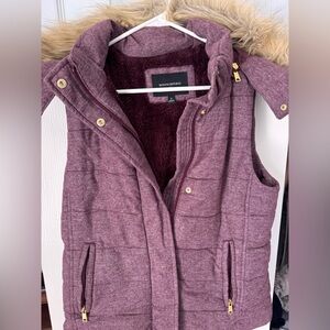Banana Republic Faux Fur Hooded Puffer Vest in burgundy winter